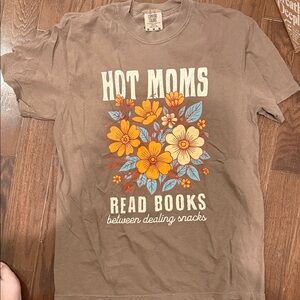 Brown Graphic Hot moms read books shirt